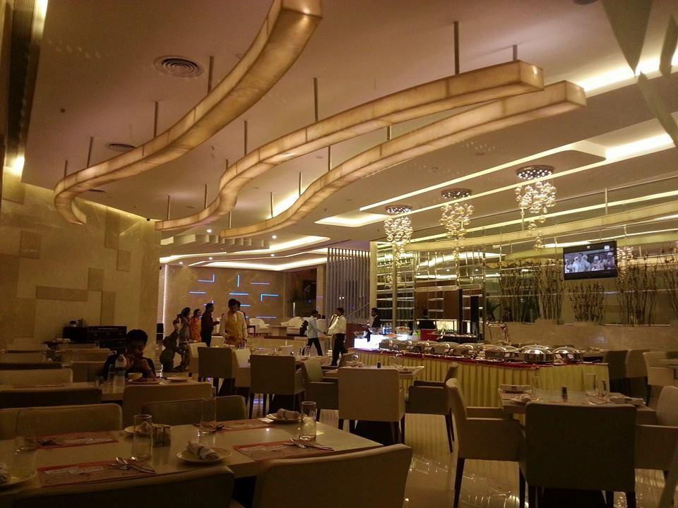 Hotel Babylon International Rāipur Extérieur photo
