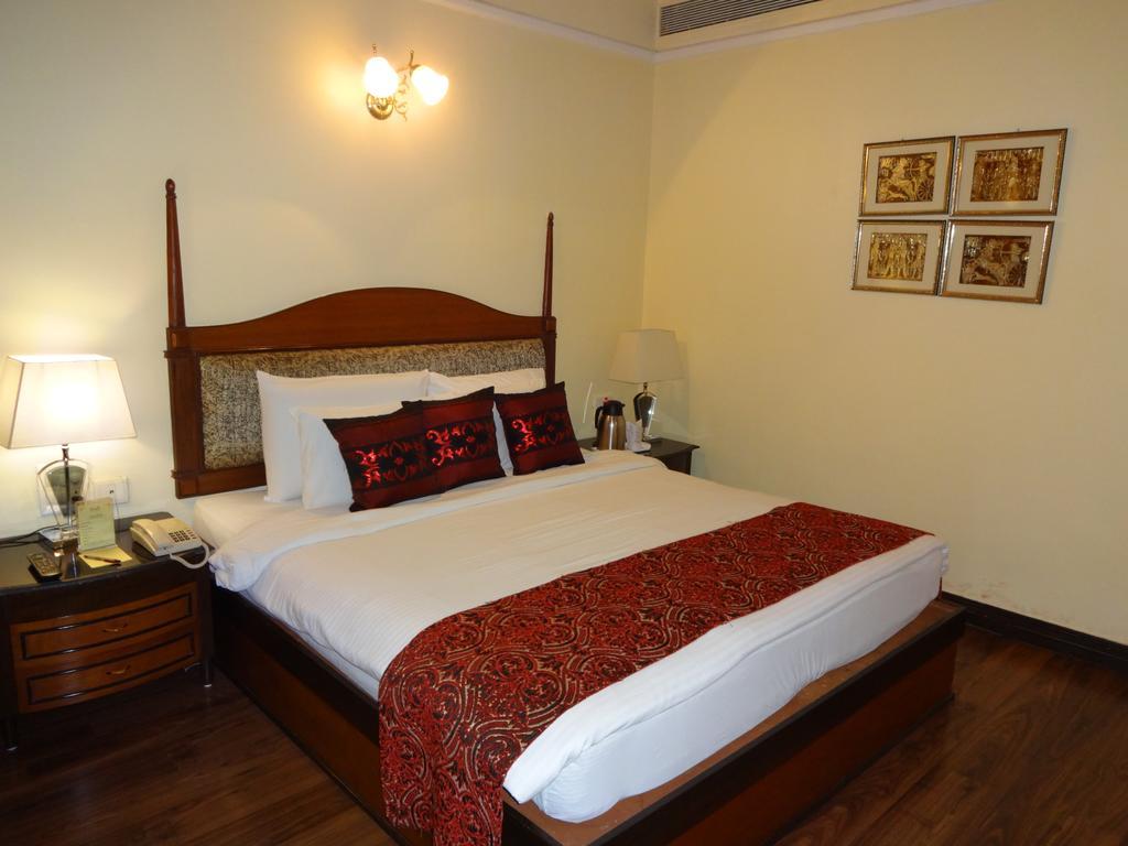 Hotel Babylon International Rāipur Chambre photo