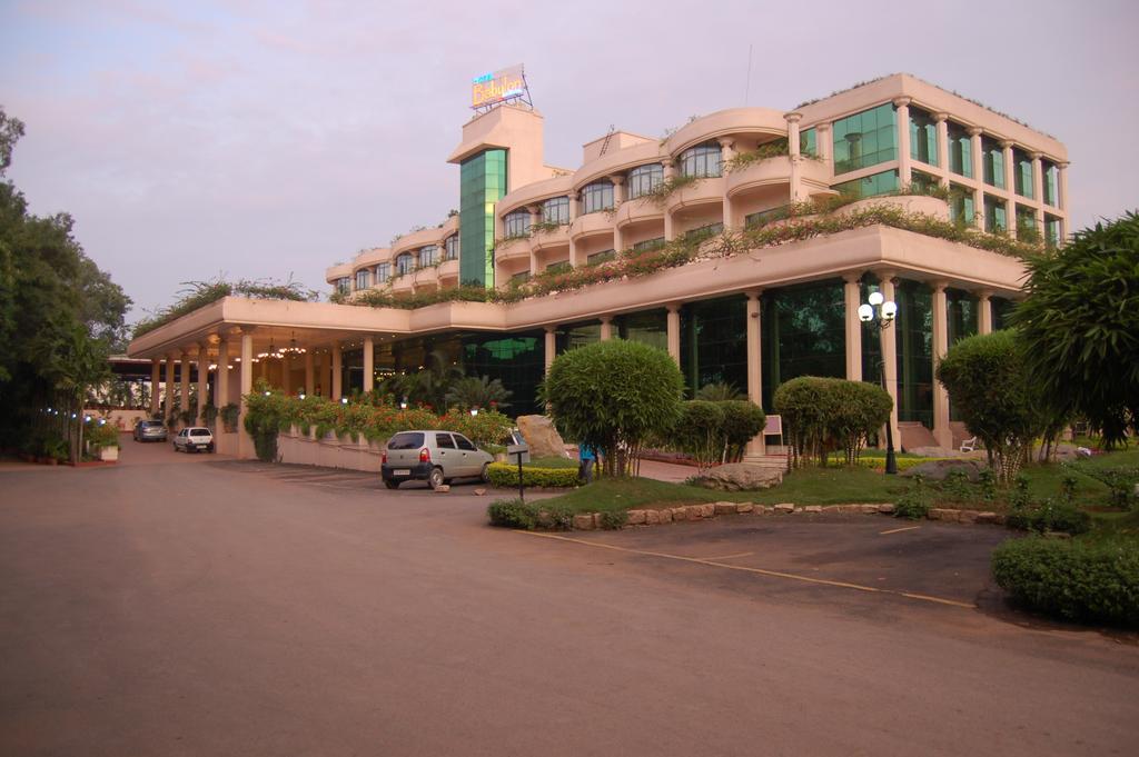 Hotel Babylon International Rāipur Extérieur photo