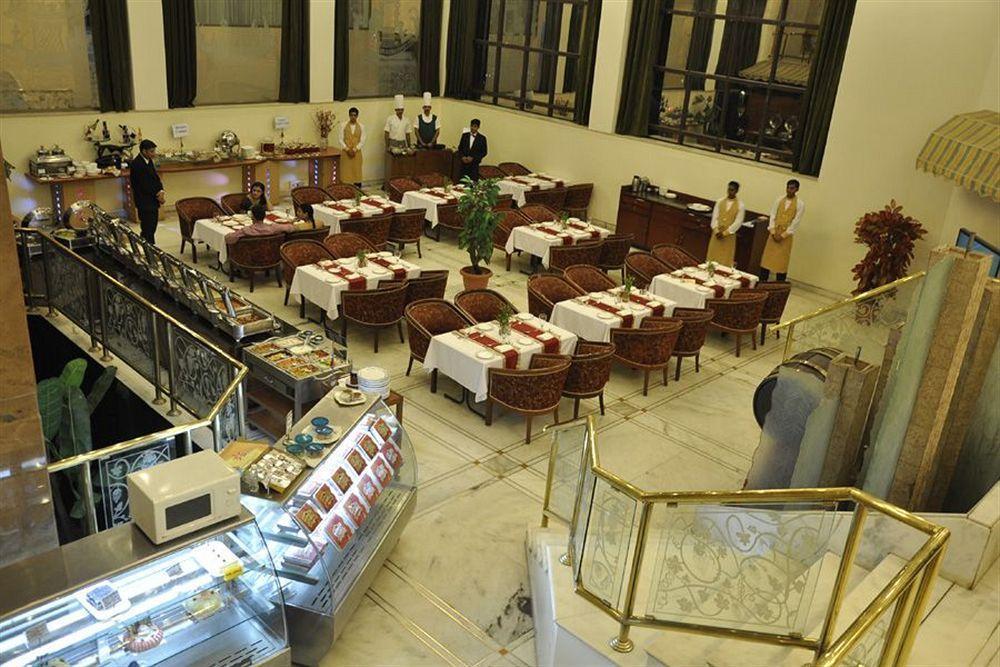 Hotel Babylon International Rāipur Extérieur photo