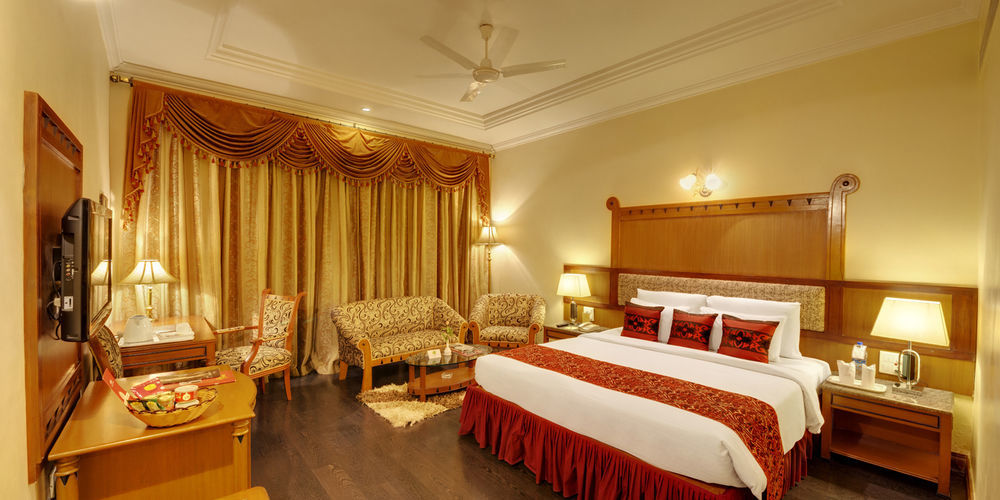 Hotel Babylon International Rāipur Extérieur photo