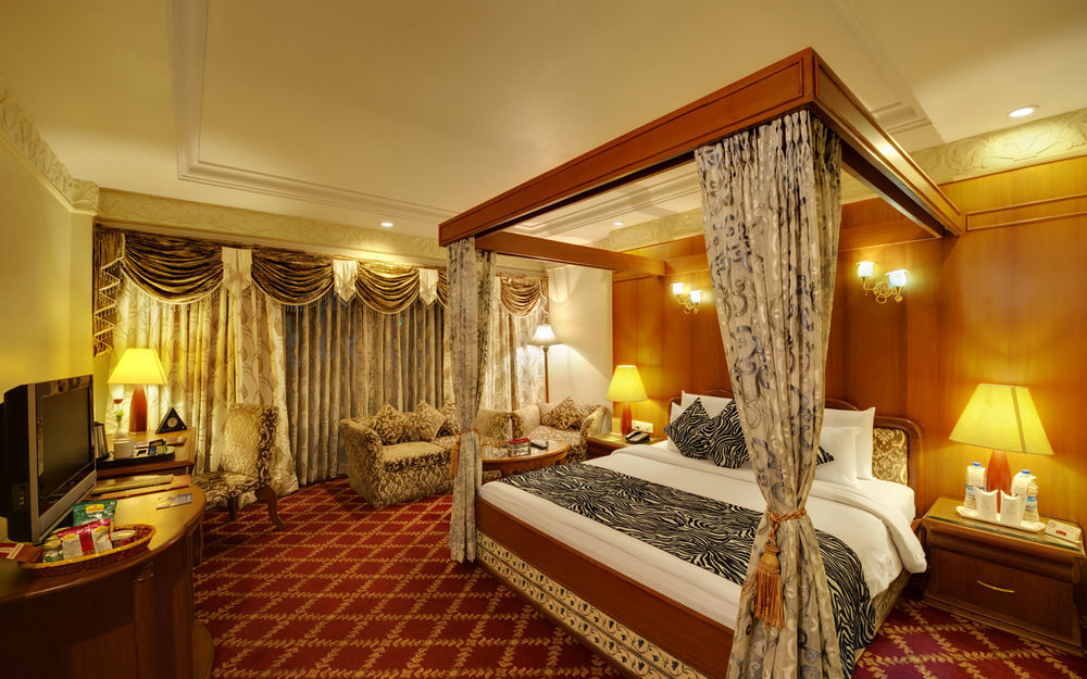 Hotel Babylon International Rāipur Extérieur photo