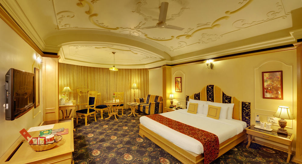 Hotel Babylon International Rāipur Extérieur photo