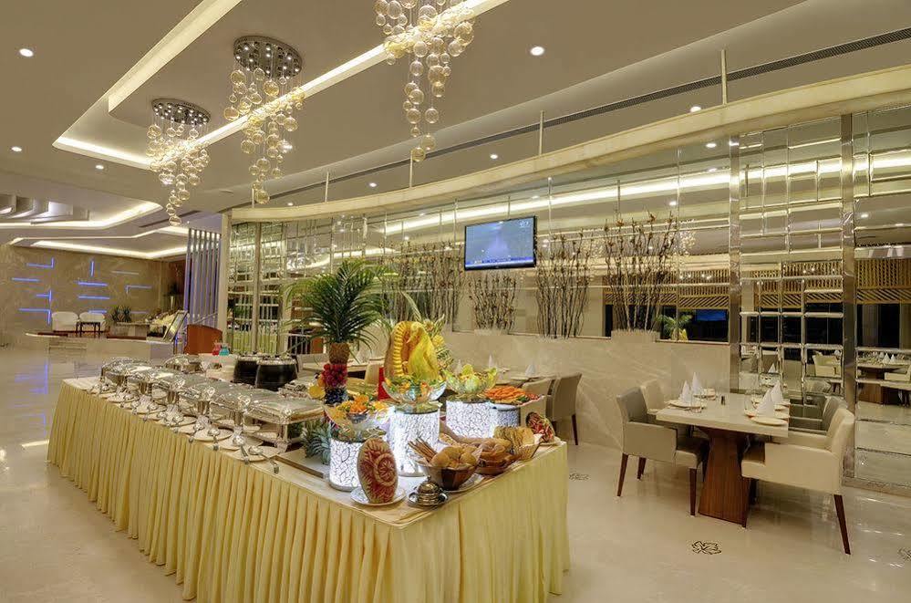 Hotel Babylon International Rāipur Extérieur photo